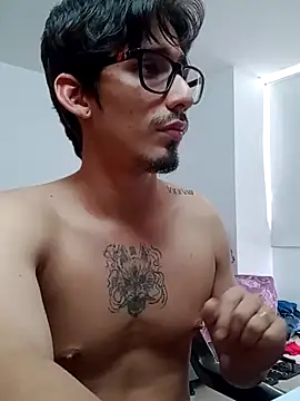 SrIncognito666's Webcam Show