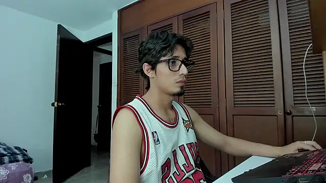 SrIncognito666 Webcamshow