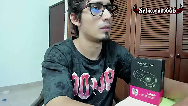 SrIncognito666 webcam show