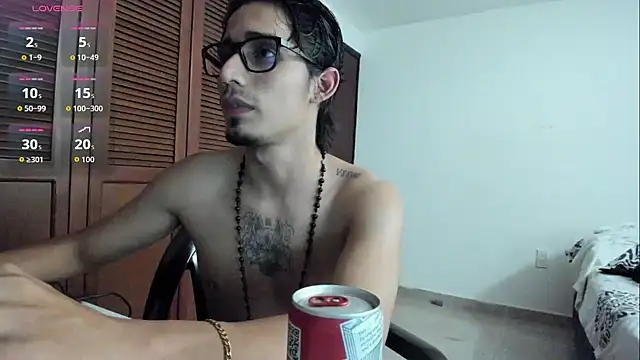 SrIncognito666's Webcam Show