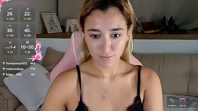 Show de Luuna_Velvvet na webcam