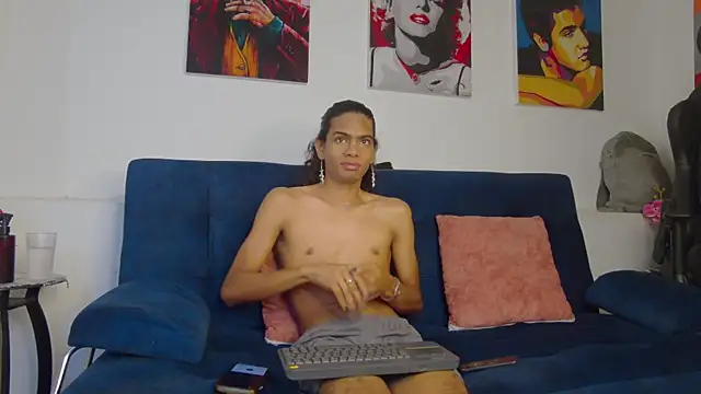maxi_max0n Webbikameraesitys