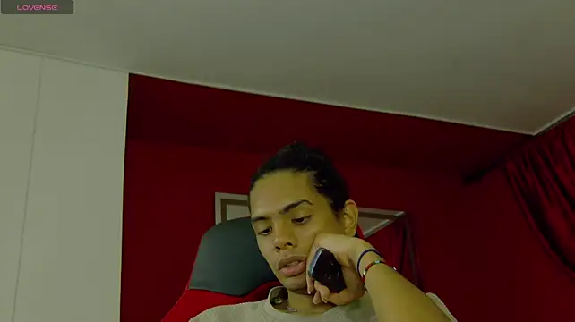 maxi_max0 Show Webcam