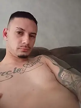 Show de Pkdelas2027 na webcam