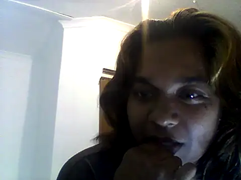 Show de MiaReed667 na webcam