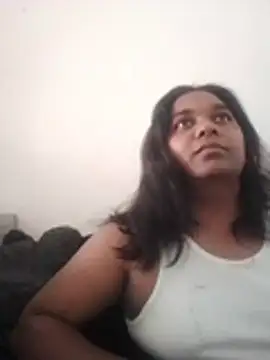MiaReed667n Webbikameraesitys