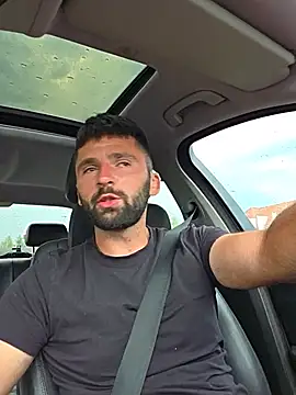 Pokazy przed kamerką – StraightSerb