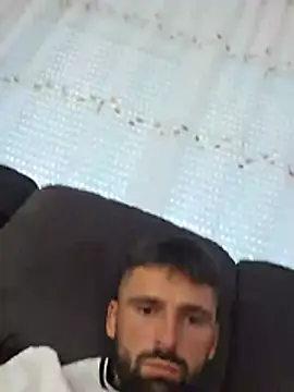 StraightSerb Шоу с уебкамера