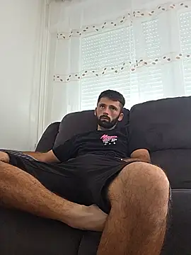StraightSerb – webcam-show