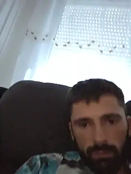 Show modela StraightSerb na web-kameri