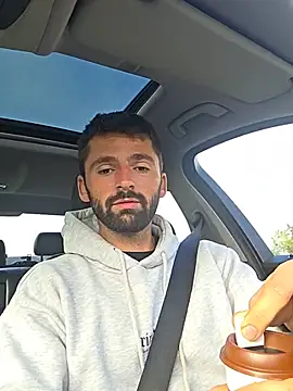 Show modela StraightSerb na web-kameri