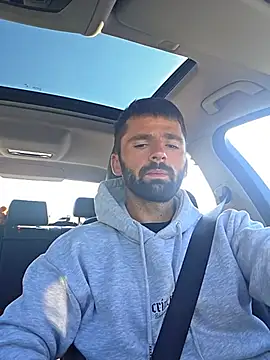 Pokazy przed kamerką – StraightSerb