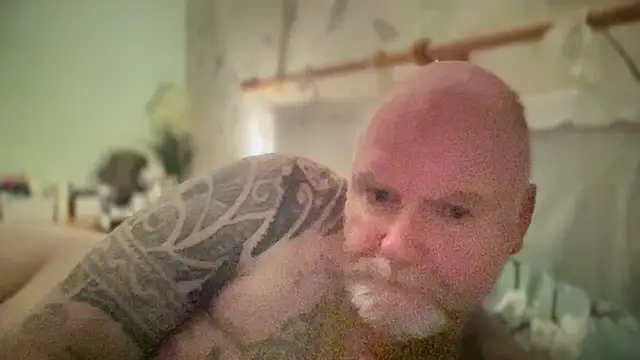 הופעת וובקאם של Tattooed_Dilf_01