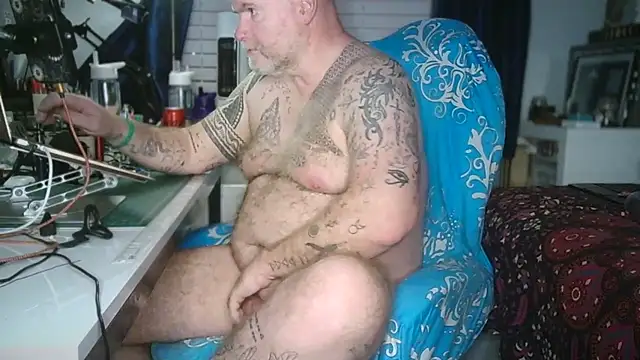 Show webcam de Tattooed_Dilf_01