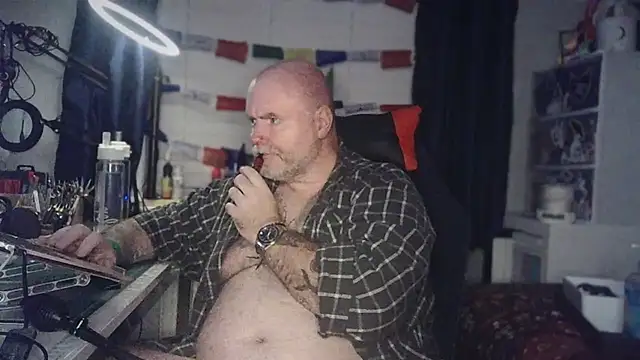 Show Webcam de Tattooed_Dilf_01