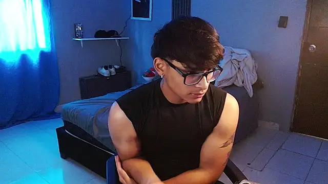 Mr_yisuzzn Webbikameraesitys