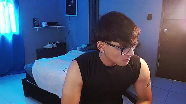 Webkamerová show Mr_yisuzz