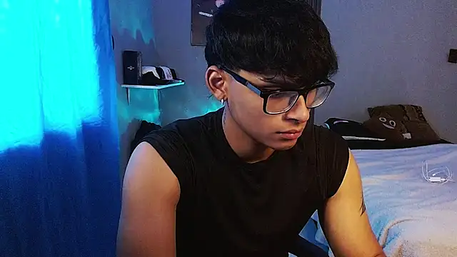 Mr_yisuzzn Webbikameraesitys