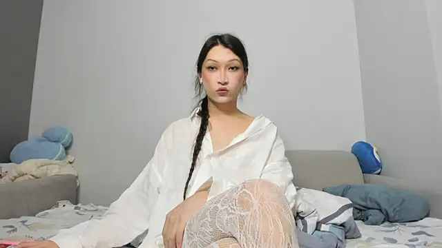 wiseenoughlamb_ Show in webcam