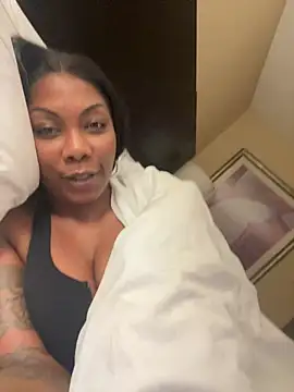HeidiGiselle webcam show