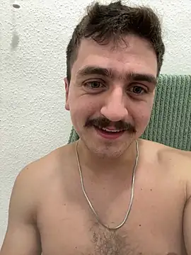 stronhard44 Webcam Show