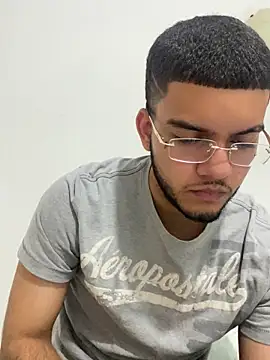 Show de adrianvice na webcam