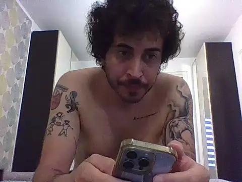 Show modela Int1mo na web-kameri