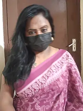 Meera_mia 在線直播表演