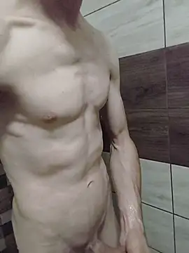 Pokazy przed kamerką – Nakedfanboy