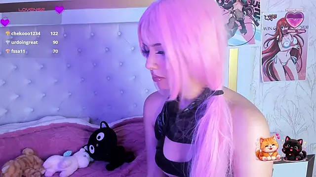 Effy_Kessler Show in webcam