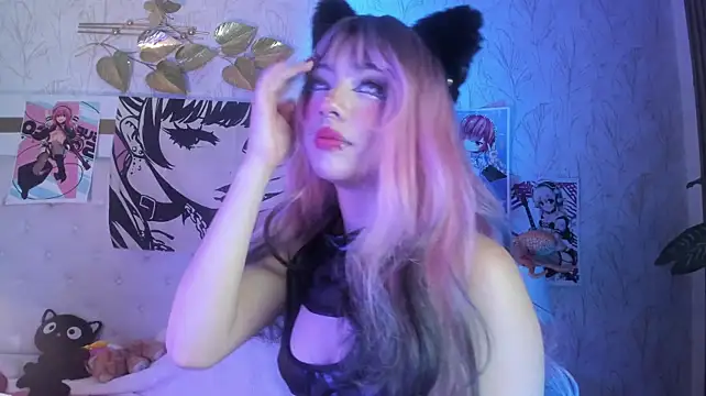 Effy_Kessler Show in webcam