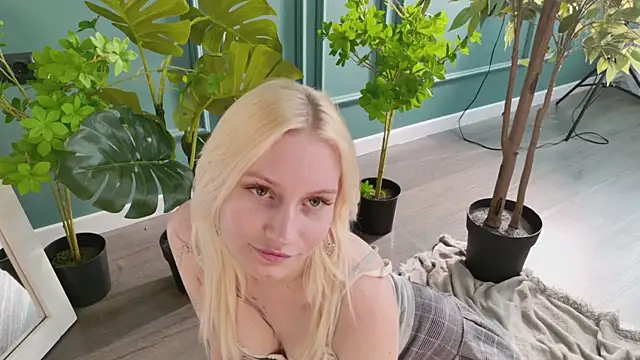 צ'אט XXX בשידור חי של haleybooo