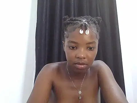 Tight_sexxygirl webkamerás műsora