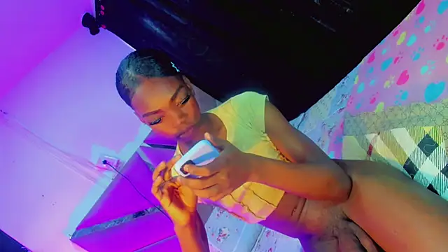Keily_Tsx1's Webcam Show