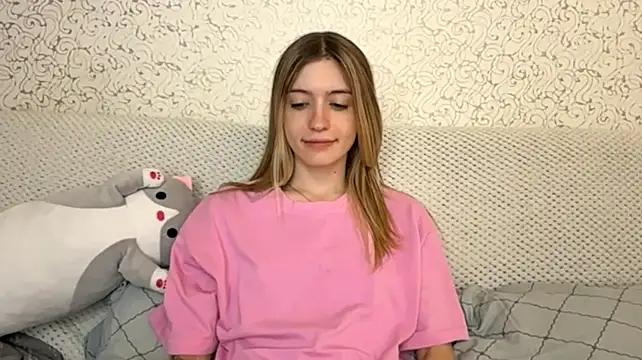 XXX chat uživo modela Shinin_Robi
