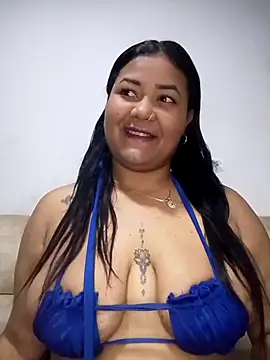 DEISY_8670 élő XXX-chatje