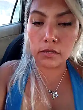 Show modela Aurora3xxx na web-kameri