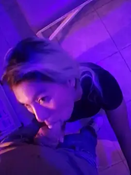 Aurora3xxx Webcam show