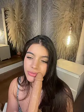 Amel_Rosse's Webcam Show