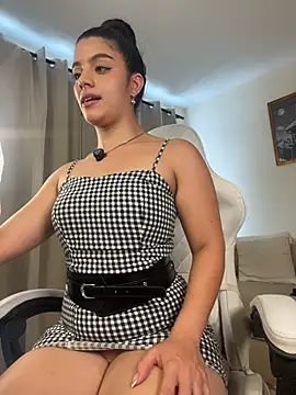 Amel_RosseのライブXXXチャット