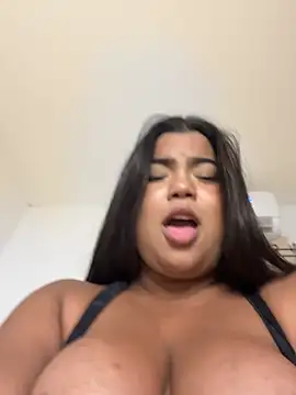 Chat XXX en directo de emily_morgam