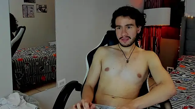 theo_riviera Webcam show