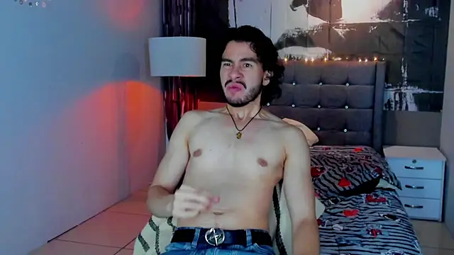 theo_riviera: вебкам-шоу