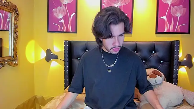 عرض كام theo_riviera