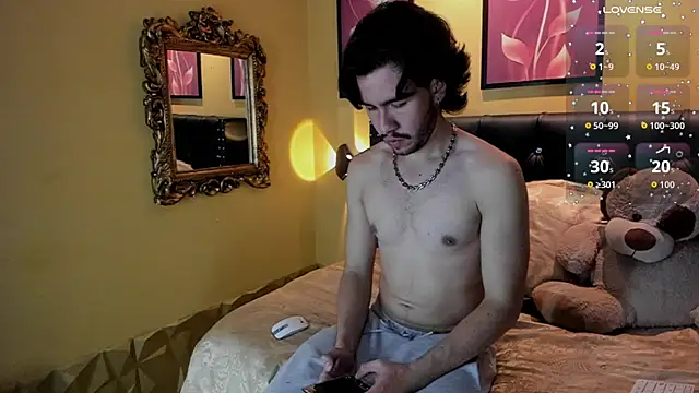 theo_riviera – webcam-show