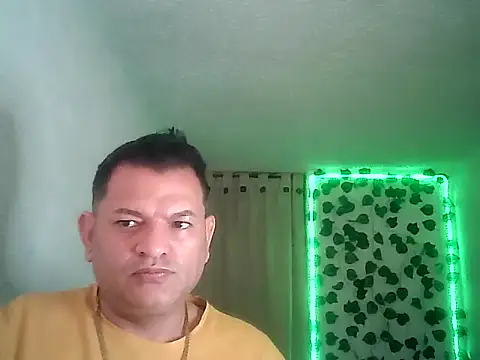 Alessandro-luxe webkamerás műsora
