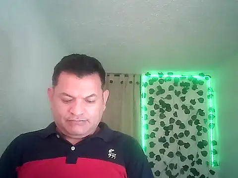 Show modela Alessandro-luxe na web-kameri