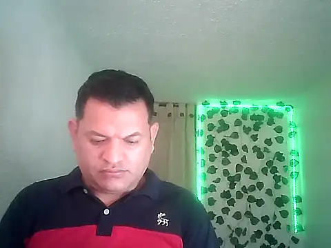 Show de Alessandro-luxe na webcam