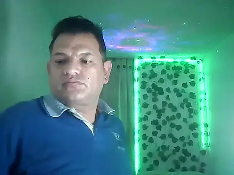 Show modela Alessandro-luxe na web-kameri