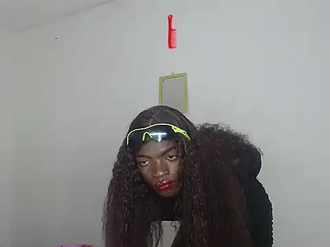 הופעת וובקאם של kenia_nihiara